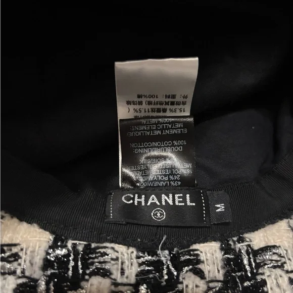 Chanel Black and Cream Tweed Bucket Hat - Picture 3 of 3
